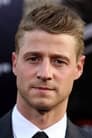 Ben McKenzie isBatman / Bruce Wayne (voice)