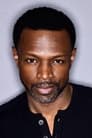 Sean Patrick Thomas isDerek Reynolds