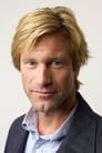 Aaron Eckhart isHarvey Dent / Two-Face