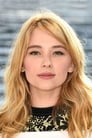 Haley Bennett isMom