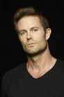 Garret Dillahunt isAlfred Jeffries