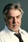 Bruce McGill isLt. Brooks