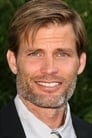 Casper Van Dien isJohnny Rico