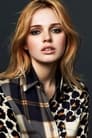 Odessa Young isRose Nemser / Paula