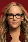 Rachael Harris isLinda Martin