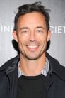 Tom Cavanagh isHenry Warner