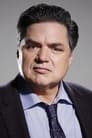 Oliver Platt isPaprizzio