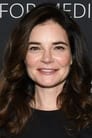 Betsy Brandt isMarie Schrader