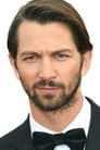 Michiel Huisman isGunnar