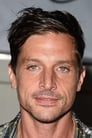 Simon Rex isKeith