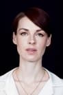 Jessica Raine isJulia