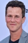 Scott Weinger isAladdin (voice)