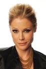 Julie Bowen isVirginia Venit